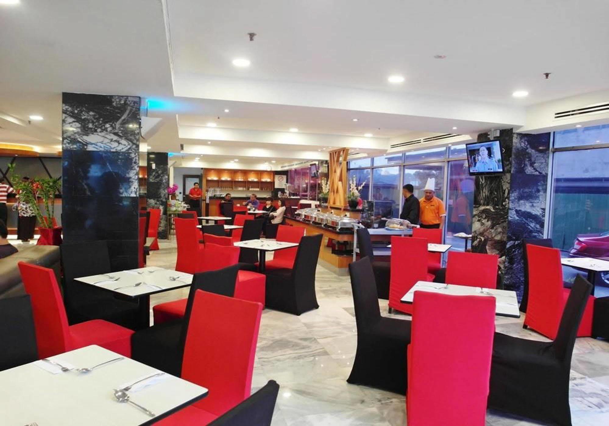 Hotel Sentral Melaka @ City Centre Extérieur photo